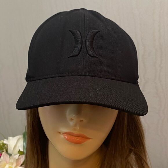 Hurley Flexfit Black Fitted Cap Hat Surfer Skater Streetwear Sz L-XL Unisex - Picture 1 of 14